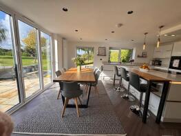 4, Pedlars Grove, Westbury BA13 4AZ