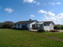 Atlantic Breezes, B3276 Between Porthcothan Farm And Sea View, Porthcothan, Padstow PL28 8LS