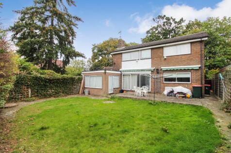 Rowan Close, Crawley, West Sussex. RH10 1JN