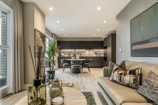 Kew Bridge Rise, Living/Dining