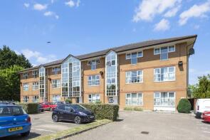 17, Yeo Valley, Barwick, Yeovil BA22 9UX