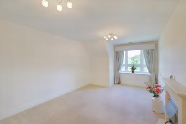 8566431-interior03.JPG