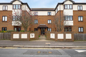 10, Bursland Court, Westleigh Avenue, Leigh-on-sea SS9 2LG