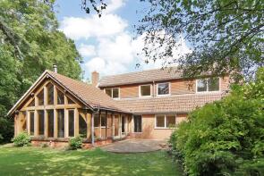 Farfield House, Barkston Road, Grantham NG32 2HN