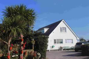 Greenacres, Access To Trevarrian Fc Stadium, Trevarrian, Newquay TR8 4AQ