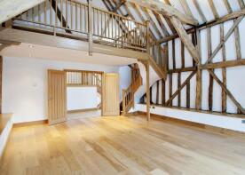 Ridge View Barn, Deeves Hall Lane, Potters Bar EN6 3LP