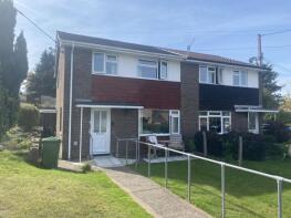 18, Heol Sant Cattwg, Llanspyddid, Brecon LD3 8PD