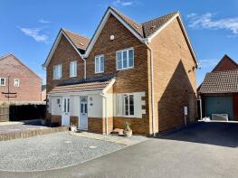 11, Meadow Walk, Cowbit, Spalding PE12 6FN