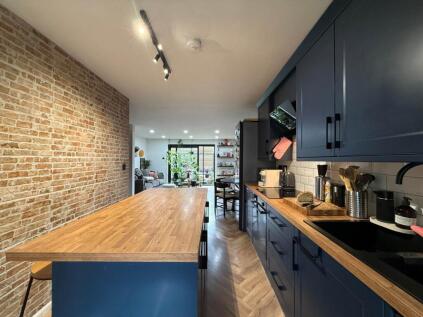 Woolf Close, London ***3D FLOORPLAN & VIDEO AVAILABLE ***