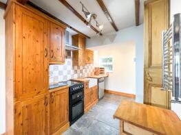 196, Woodhead Road, Holmbridge, Holmfirth HD9 2NL