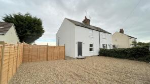 96 The Hollies, Mill Road, Beccles NR34 7UP