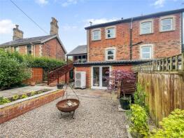 Ynys Cottage, Llanbister Road, Llandrindod Wells LD1 5UW