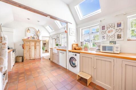 Attractive Grade II Listed Property in Necton