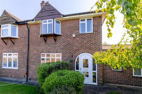 Campden Road, Ickenham, UB10