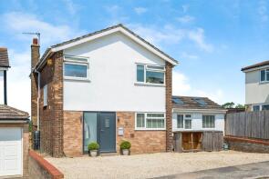 5, Lower Farm Close, Aylesbury HP18 9HG