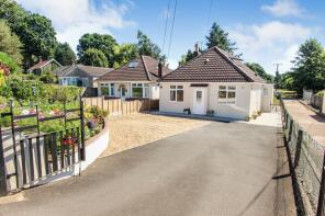 Lundy, Hallatrow Hill, Hallatrow, Bristol BS39 6EE