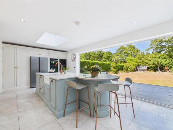 OPEN PLAN LIVING KITCHEN