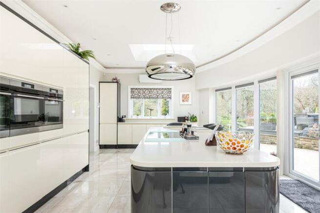 Kitchen/Breakfast Rm