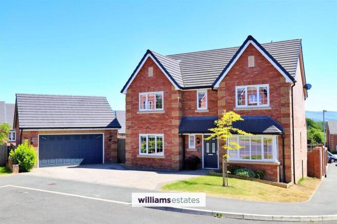 Detached Double Garage
