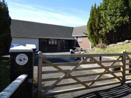 Twin Pines, Ciliau Aeron SA48 8DL