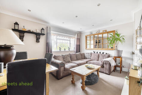 Gresham Avenue, Warlingham, Surrey, CR6