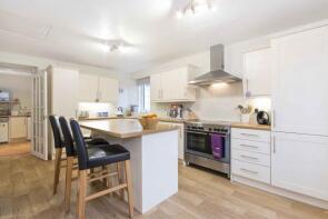 The Farmhouse, Carnbo KY13 0NX