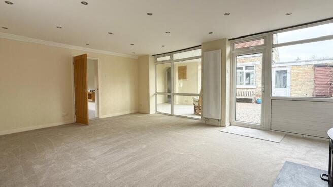 Living Room (3)