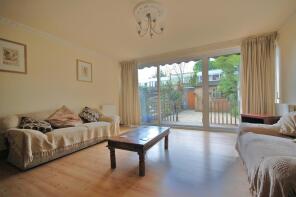 40, Elton Place, London N16 8LU