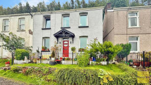 45, Dyffryn Road, Alltwen, Swansea SA8 3BY