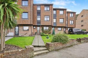 31, River Court, Lewisham Road, Dover CT17 0QJ