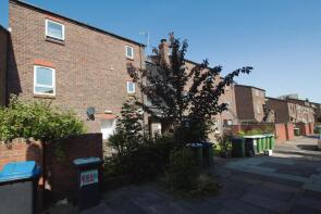 68, Glimpsing Green, Erith DA18 4HD