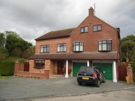 1 The Corner House, Primrose Avenue, Primrose Valley, Filey YO14 9QS