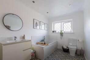 29, Althorp Drive, Penarth CF64 5FF