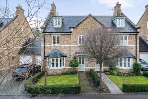 4, The Mews, Mawson Avenue, Littlewick Green, Maidenhead SL6 3DX