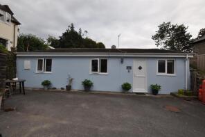 5, Kington Gardens, King Street, Laugharne, Carmarthen SA33 4QE