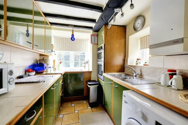 Kitchen_1.jpeg