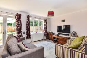 14, Robertson Close, Newbury RG14 7SQ