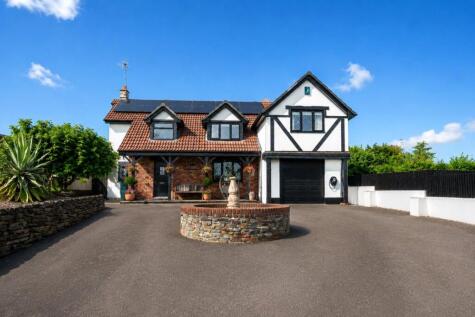 Carbeile Road, Torpoint, Cornwall, PL11