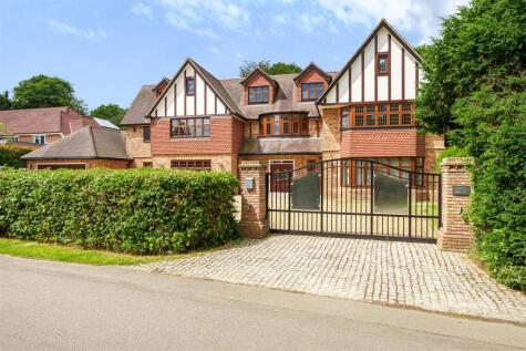 Woodland Way, Kingswood