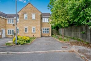 28, Frogmoor Avenue, Bradford BD12 7AF