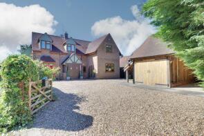 Lyndun, The Street, Sheering, Bishop's Stortford CM22 7LY