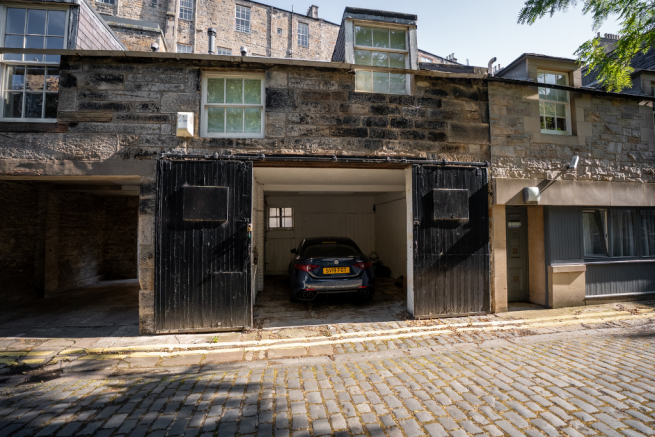 Large Single Garage