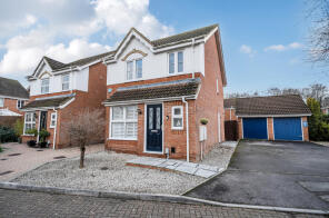 4, Comet Close, Aldershot GU12 5SG