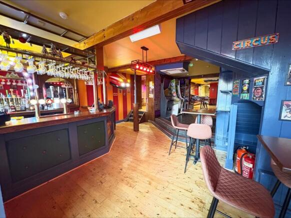 BAR AREA