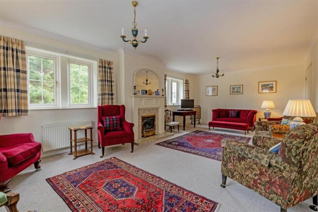 Reception Room-1.jpg