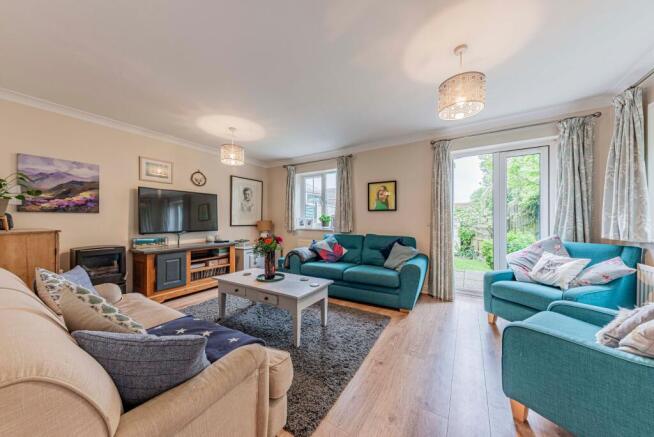 Living Room (2)