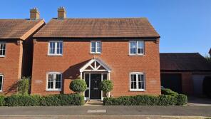 24, Starnhill Way, Nottingham NG13 8ZT