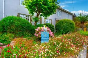 Laurel Cottage, Main Road, Gwaelod-y-garth, Cardiff CF15 9HJ