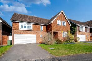 28, Cleveland Close, Maidenhead SL6 1XE