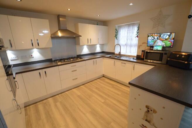 Fitted Kitchen